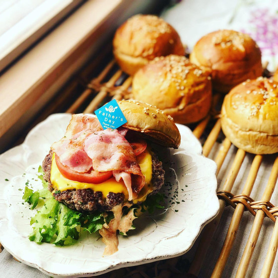 本格ビーフ100%のバーガーバンズ