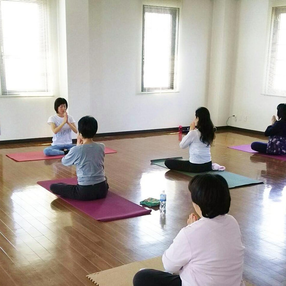 からだにやさしいヨガとごはんの会