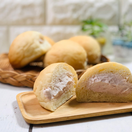 冷やして食べるクリームパン