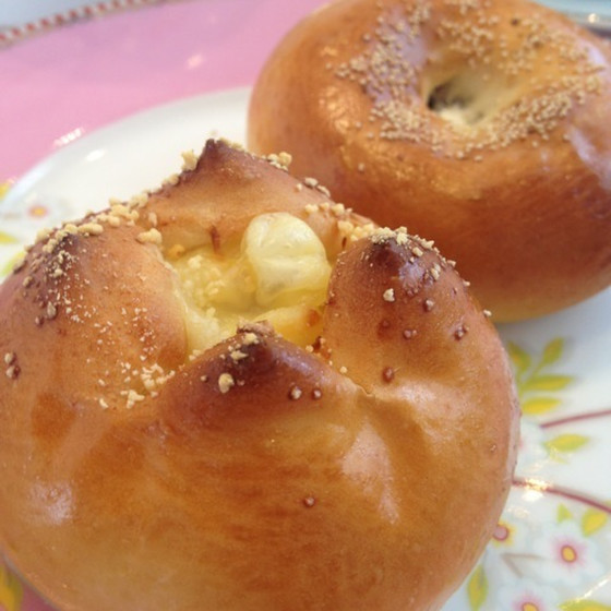 手ごねでつくる「あんぱん＆チーズパン」