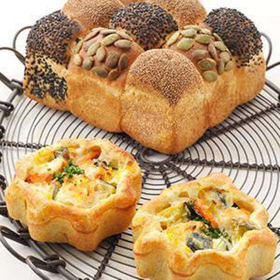 パーティに！ライ麦のちぎりパン＆エビとかぼちゃのグラタンパン