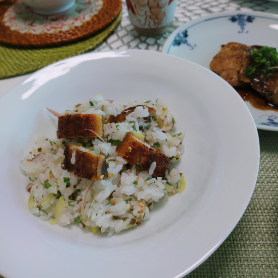 魚をさばく家庭料理