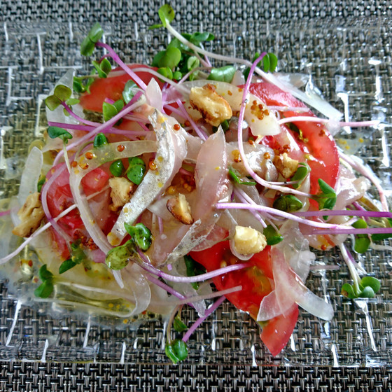 魚をさばく家庭料理