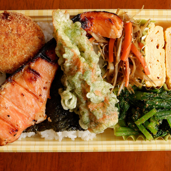 基本の和食でお弁当