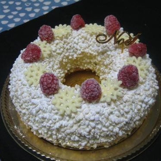 クリスマスケーキを作ってみましょう