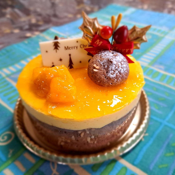 クリスマスケーキは、マンゴー＆マロンです