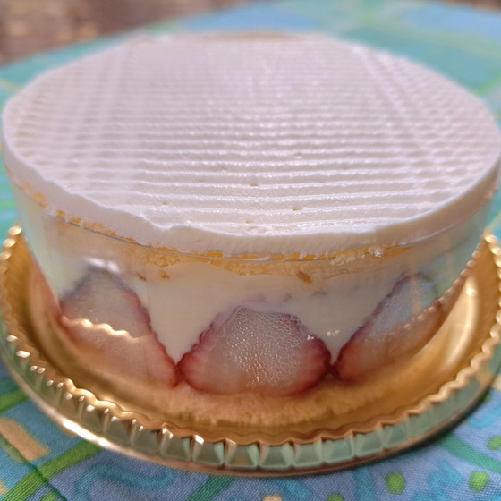 苺のお菓子を作りましょう