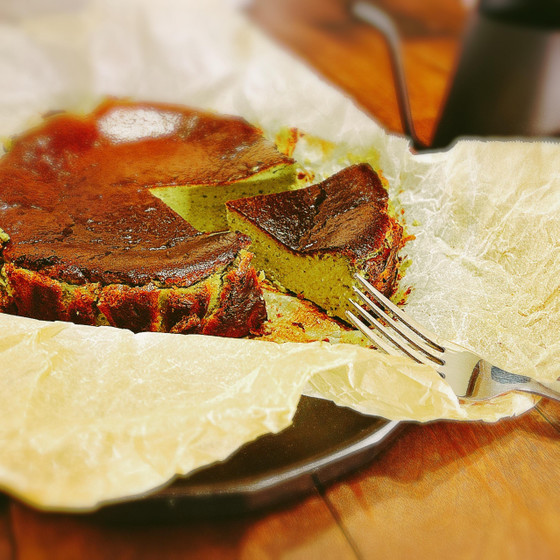 抹茶のバスクチーズケーキ