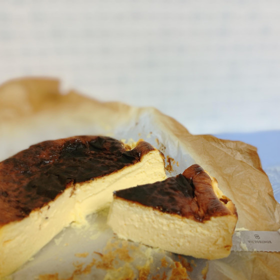 バスクチーズケーキ