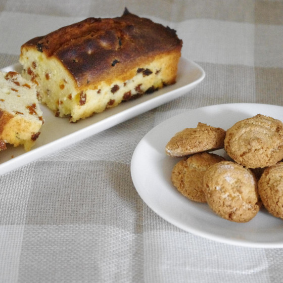 焼き菓子＜アプリコットバターケーキとアマレッティ＞