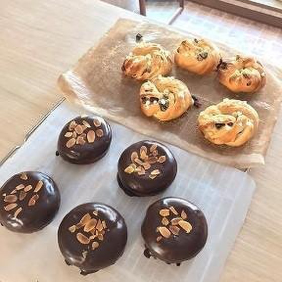 かのこ豆のミルクぱん・ほろ苦チョコレートぱん(イースト)
