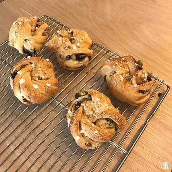 かのこ豆のミルクぱん・湯種食ぱん(ホシノ天然酵母)
