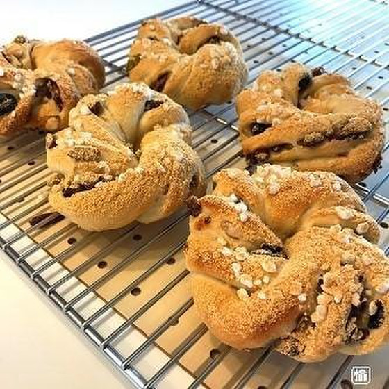 かのこ豆のミルクぱん・ほろ苦チョコレートぱん(ホシノ酵母)