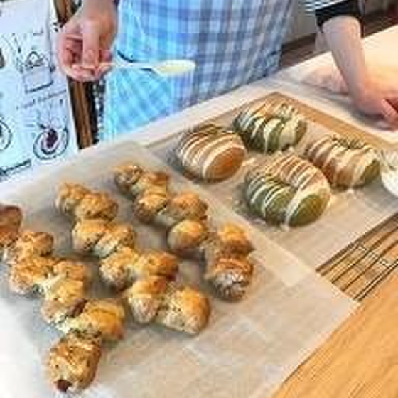 抹茶のマーブルベーグルとスパイシーエピ(ドライイースト)