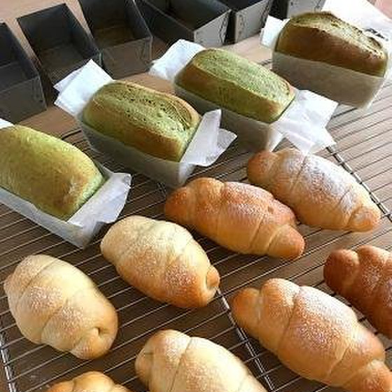 チーズ入りほうれん草ぱん・クリームロールぱん(ドライイースト