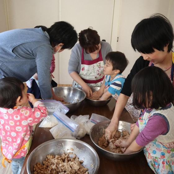 【体験　2歳～小学生親子】親子で味噌作り・食事付き