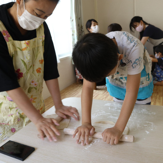 親子で一緒に【1歳半～】手打ちうどん・つけ汁つくり