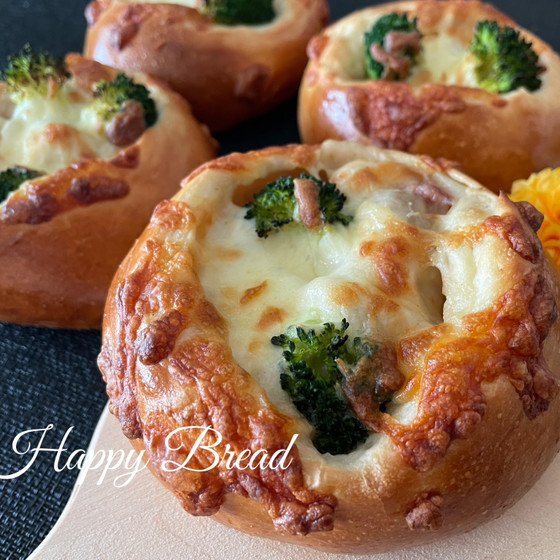 ほっくほく里芋のチーズグラタンパン