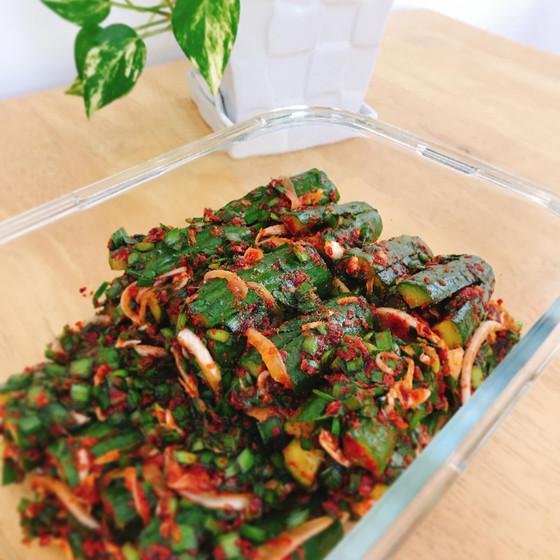 旬のお野菜きゅうりを使ったキムチ作り