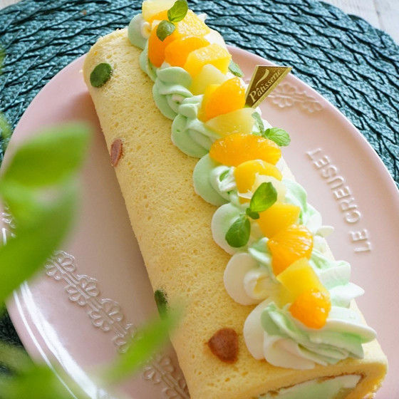 水玉ロールケーキ