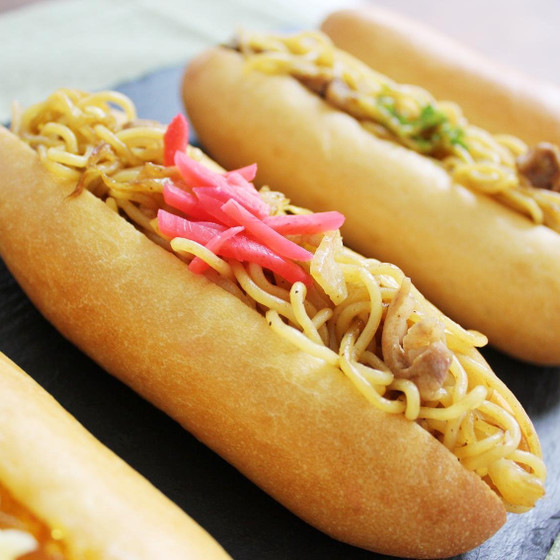 とかち野酵母  「コッペパン　プレーン＆焼きそばパン」