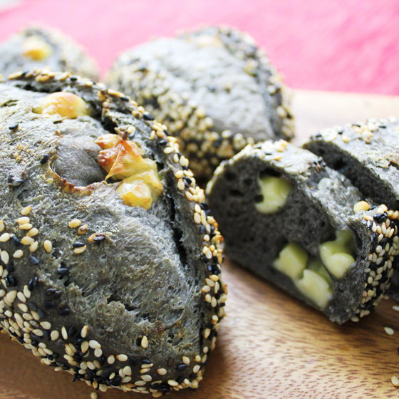 とかち野酵母レッスン  「セサミチーズクッペ」