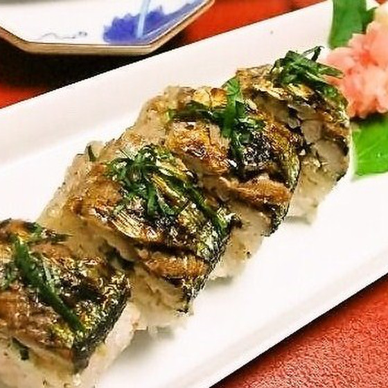 【Bメニュー】一人一尾サンマの筒抜き＆焼きサンマの棒寿司