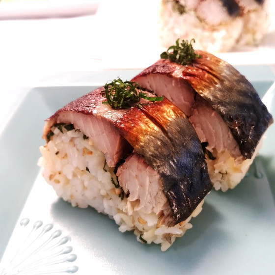 【B】空港や駅弁でも大人気！お家でできる『焼きサバ寿司』おもてなしにも、お弁当にもピッタリです。他、フライパンで作る蒸し料理、出来上がりが格段に違う　ふわっふわのかき玉汁