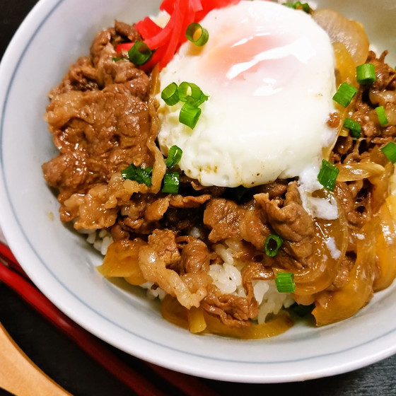 【B】作り置きできて色々使える『万能つゆ』で作るつゆだく牛丼＆失敗しないとろとろ温玉レッスン