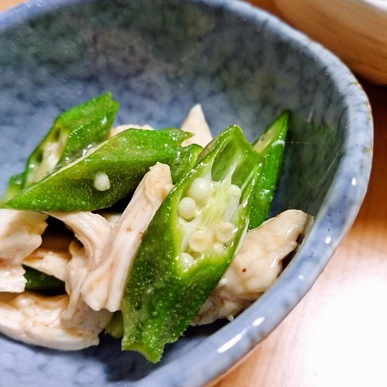 オクラの梅肉和え
さっぱりな一品です