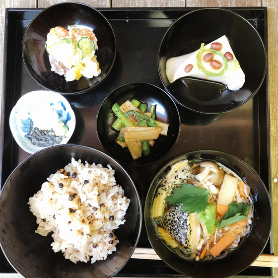 葉月の懐石料理