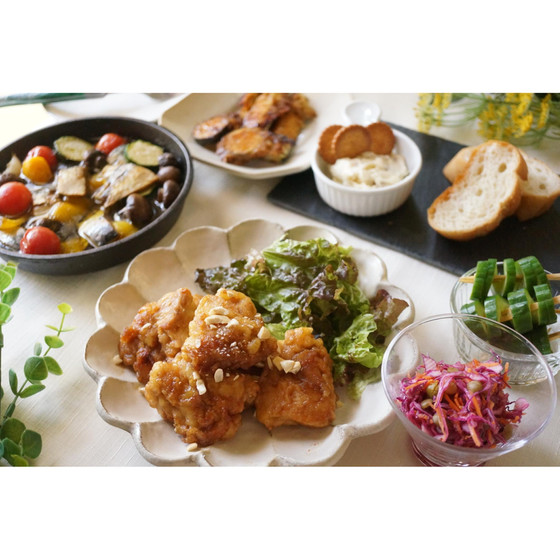 お酒に合う世界の創作家庭料理7品（ワンドリンク付き）