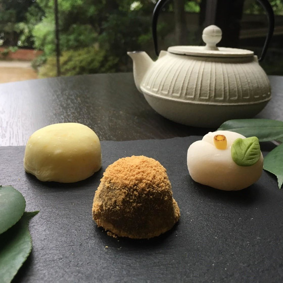 餡炊きと、3種類24個のお菓子を作る4時間のレッスンです。