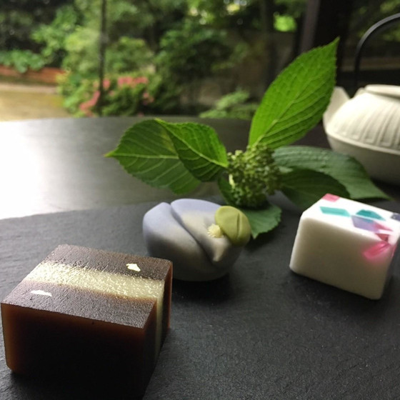 餡炊きと、3種類24個のお菓子を作る4時間のレッスンです。