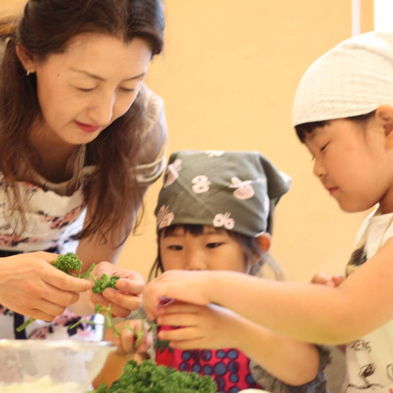 子どもクッキング　～辛くない韓国料理＆リンゴのアップルパイ