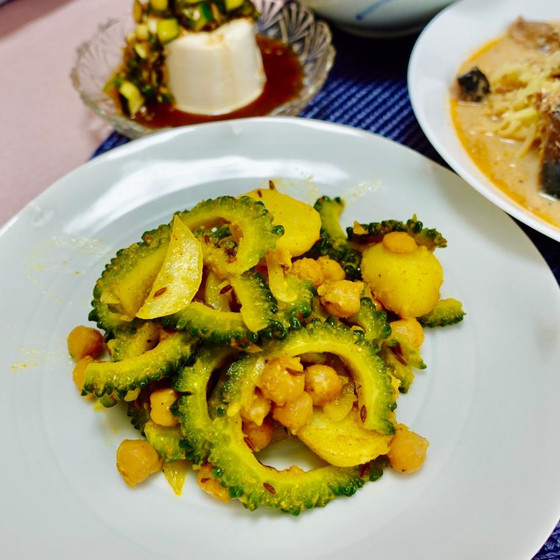 ゴーヤとひよこ豆のサブジ