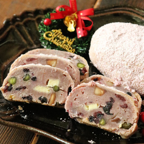 【初心者でも簡単！こね台なし！朝は焼くだけ】ラズベリーシュトレン