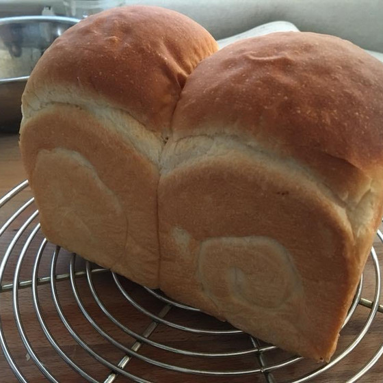 基本の食パン
