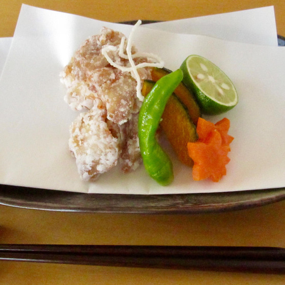 カラッと揚げる“鶏の竜田揚げのコツ”