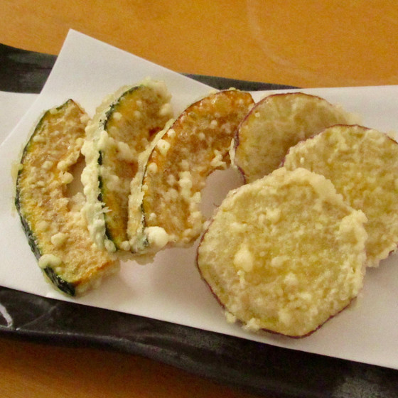 ご家庭でかぼちゃとさつま芋の天ぷらを美味しく揚げるコツ