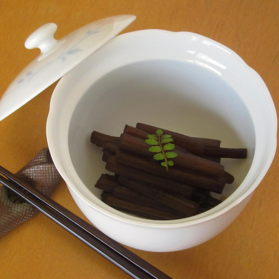 味と香りを残して柔らかく仕上げる”きゃらぶき”の作り方