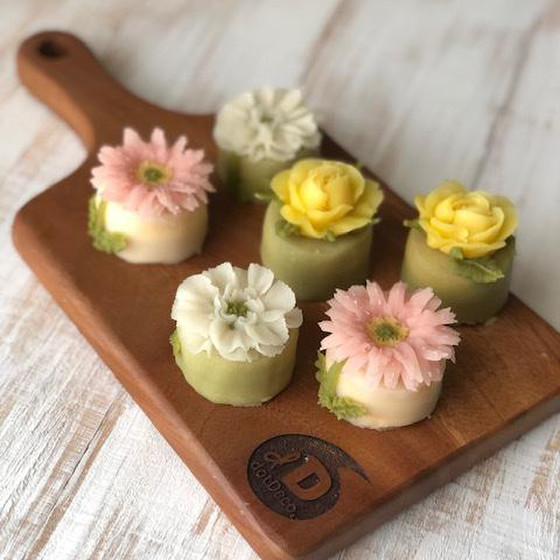 ＜オンライン＞タイニーフラワーケーキレッスン