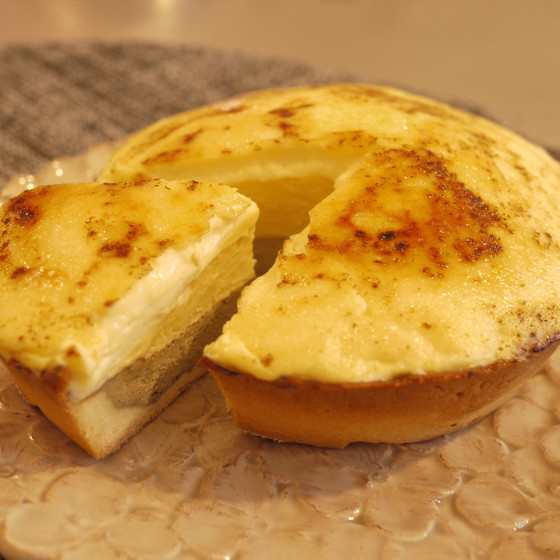 クリームチーズとカシスのシブースト