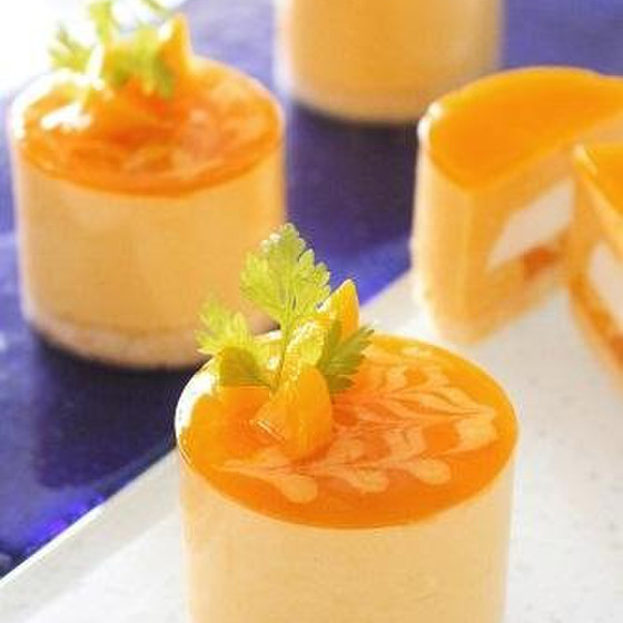 マンゴーとココナッツのプチケーキ
