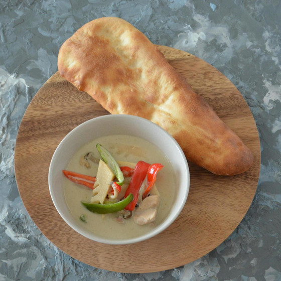全粒粉ナン＆ルーから作るグリーンカレー　ルーのお土産付き