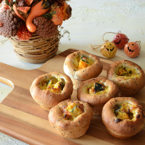 ハロウィンレッスン　かぼちゃグラタンパン
