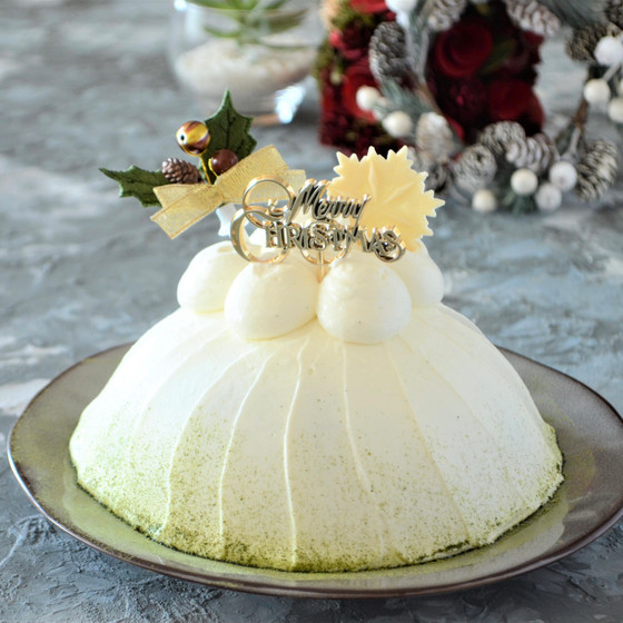和風クリスマスケーキ　抹茶と黒糖のスノードーム