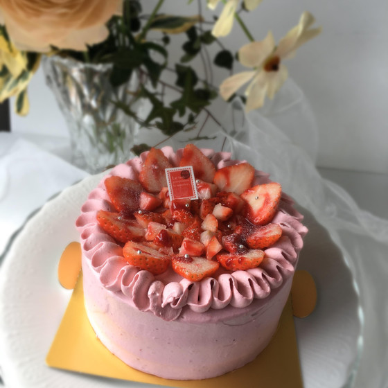 ベリーのデコレーションケーキ（１５ｃｍ）