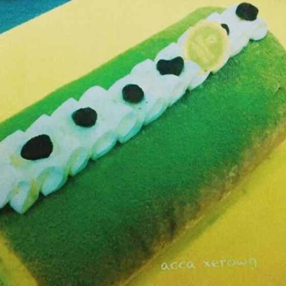 宇治抹茶の絹ロールケーキ（201２年くらいの作品）