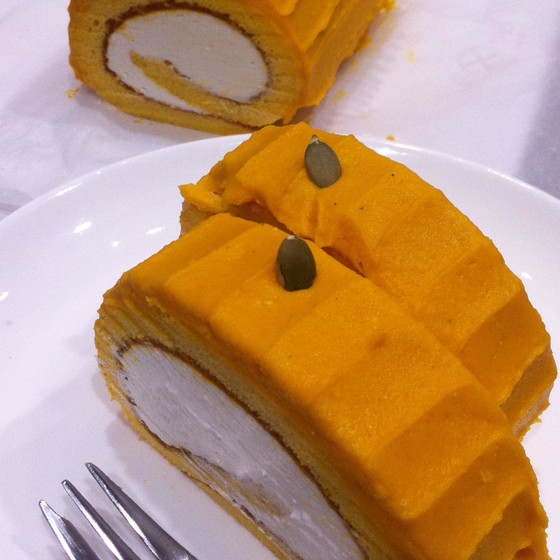 さつまいものロールケーキ（リピート）